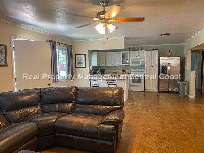 Building Photo - AVAILABLE NOW / SHARED HOME - 1 Bedroom av...