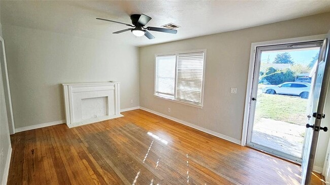 Building Photo - 4013 NW Liberty St