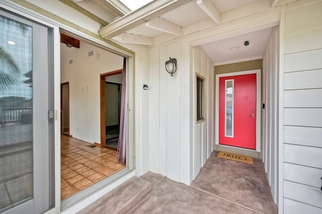 Building Photo - Charming 4-Bedroom Home in Bay Park — Move-In Special!!!