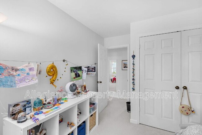 Building Photo - 6861 Williamsburg Pond Ct