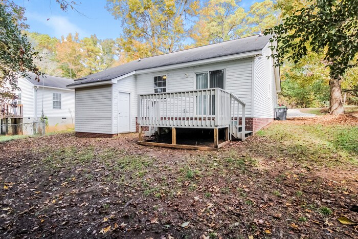Building Photo - 213 Taylor Dr