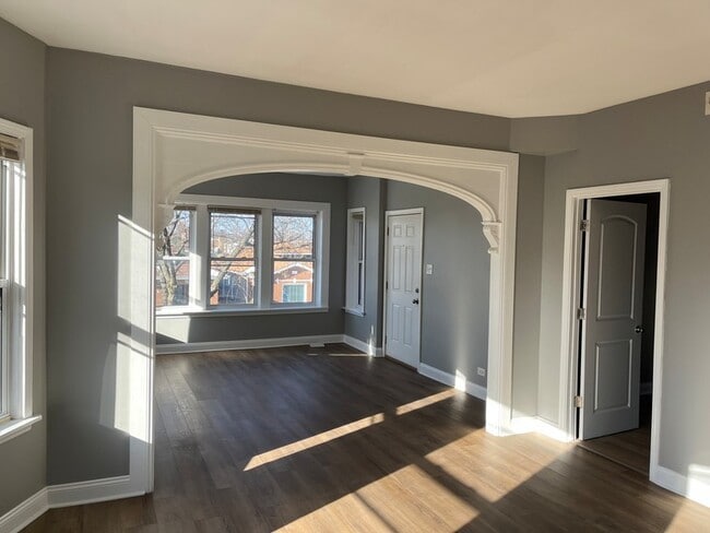 Building Photo - 1451 N Massasoit Ave