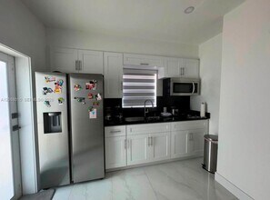 Building Photo - 14660 SW 86th St