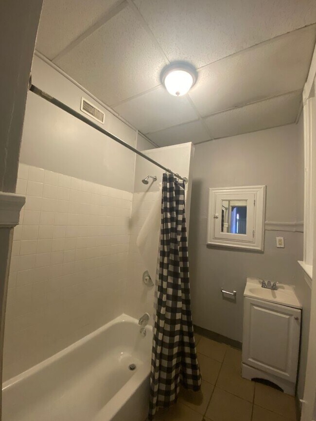 Building Photo - 3428 Dunnica Ave