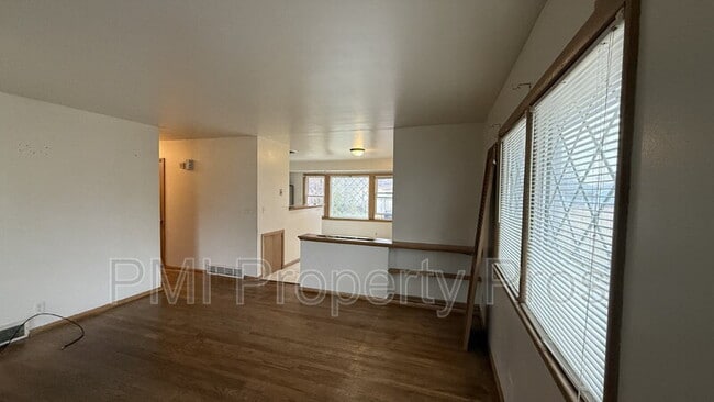 Building Photo - 8520 W Arden Pl