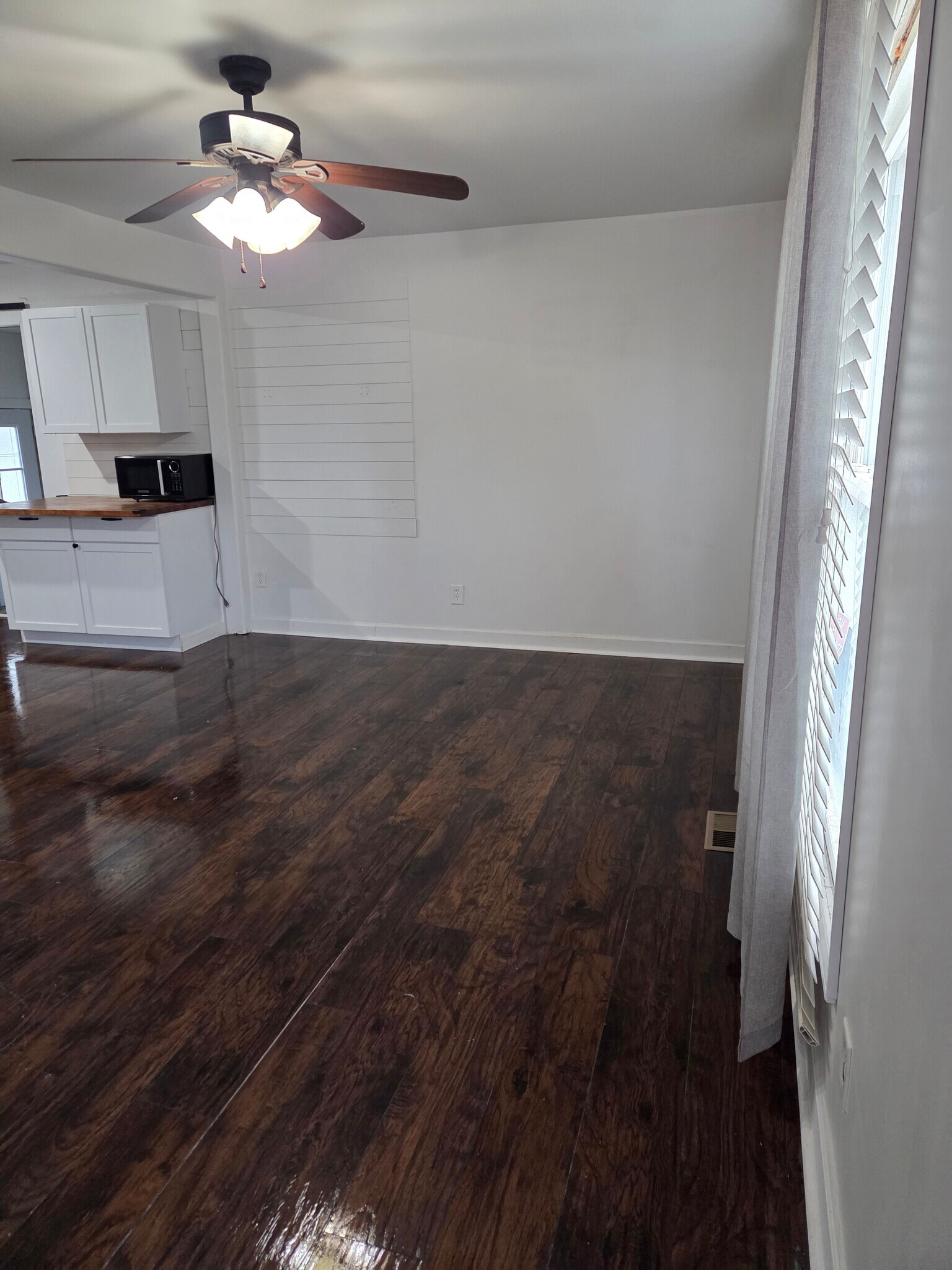 Building Photo - 3608 W 73rd Ct