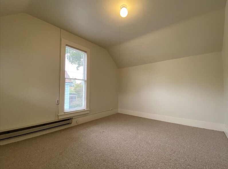 Building Photo - 514 Washington St