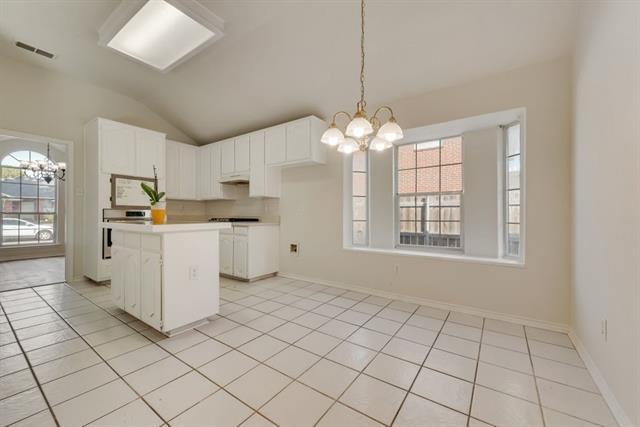 Building Photo - 1018 Winslow Dr