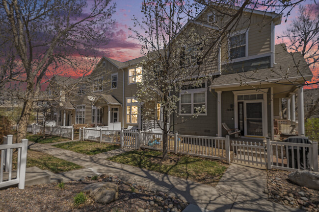 Primary Photo - 1491 Red Peak Dr