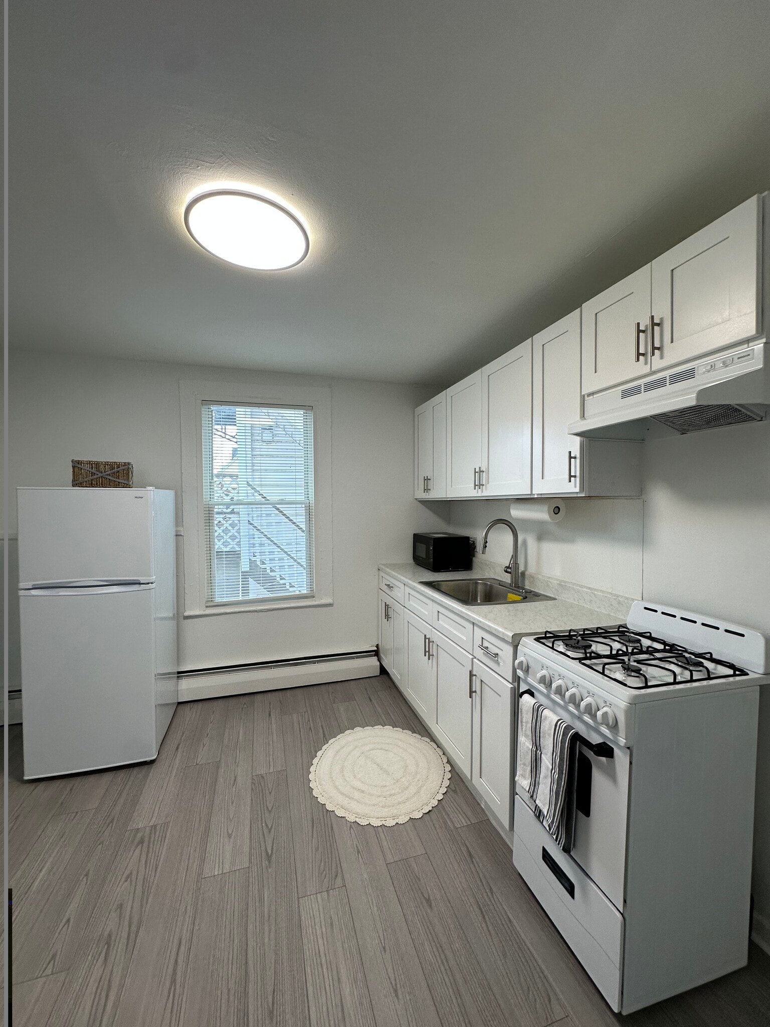 Building Photo - 176 Pearl St