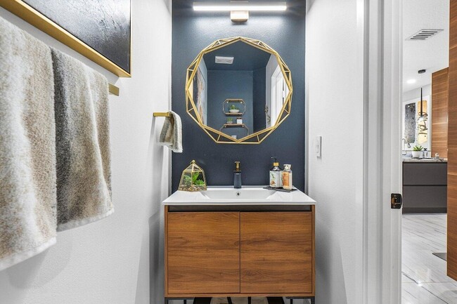 Building Photo - 9893 Porta Leona Ln