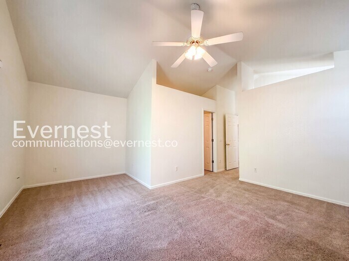 Building Photo - 10545 Ashwood Ct