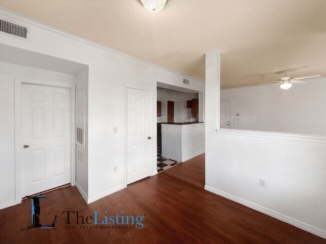 Building Photo - 3714 Palm Desert Ln