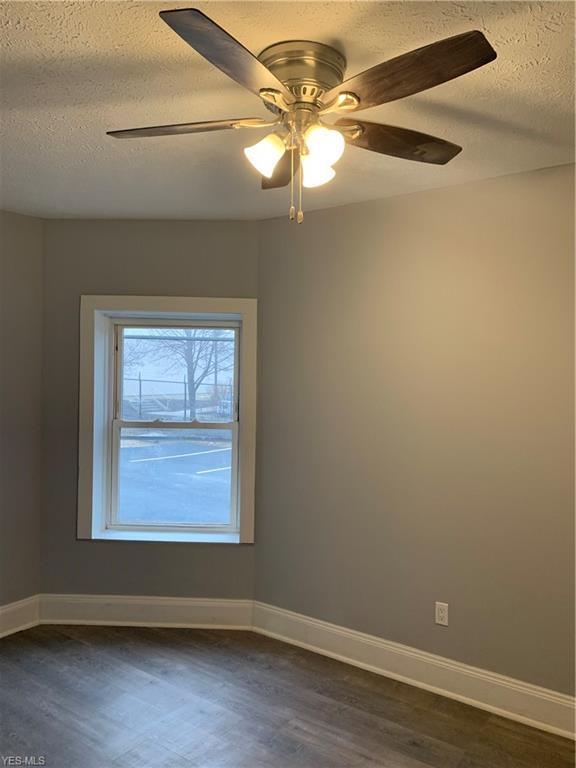 Building Photo - 1970 E 71st St