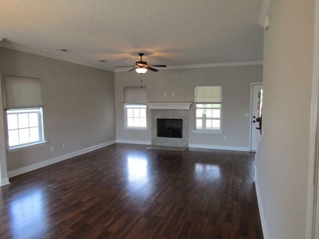 Building Photo - 34 Wythe St