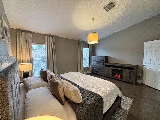 Building Photo - 12623 Langstaff Dr