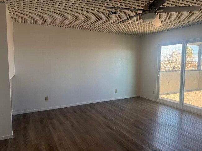 Building Photo - 1662 Shadow Mountain Pl