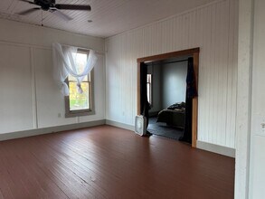 Building Photo - Apartment in Guinda