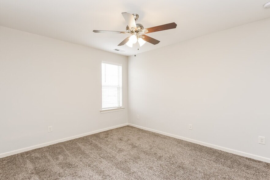 Building Photo - 205 Callahan Trail