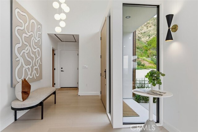 Building Photo - 1764 E Loma Alta Dr