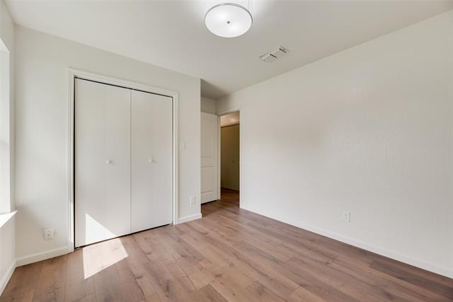 Building Photo - 407 Cocopa Dr W