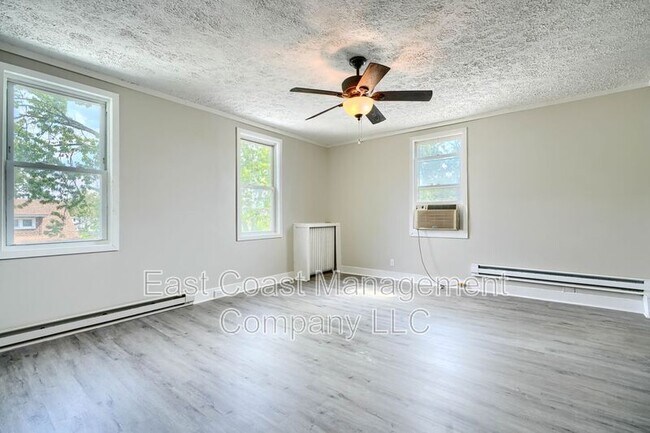 Building Photo - 5510 Edna Ave