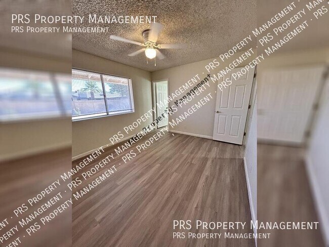 Building Photo - 711 N Oracle-