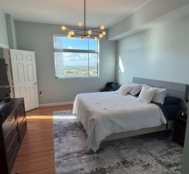 Building Photo - 140 S Dixie Hwy