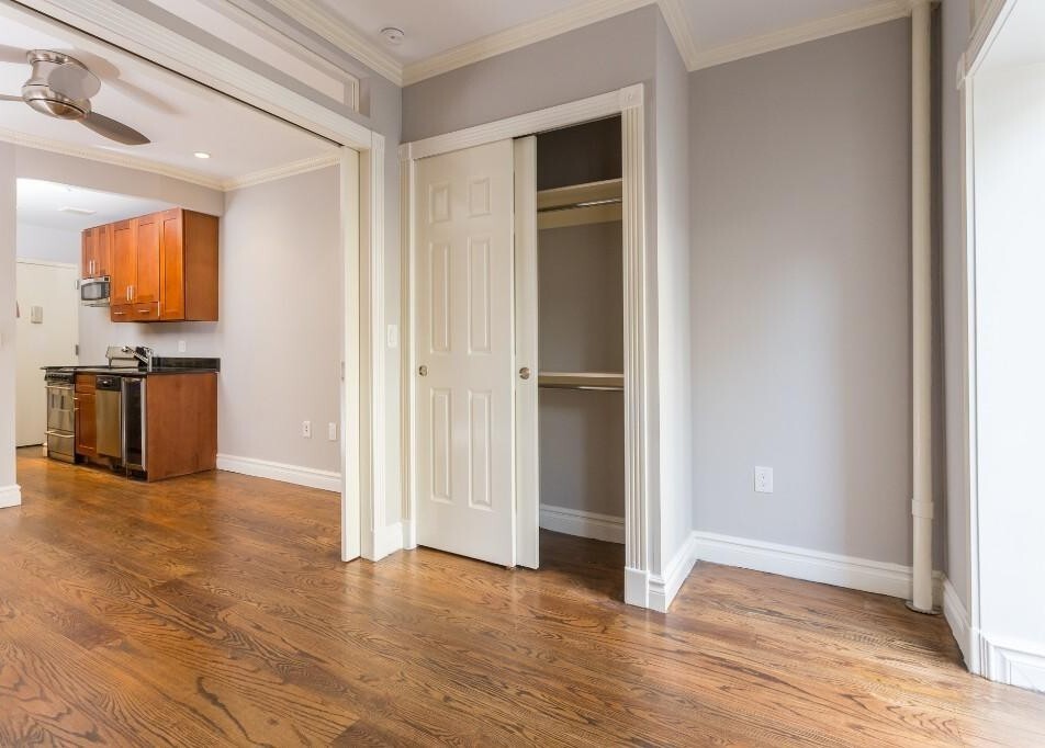 Building Photo - 134 Orchard St