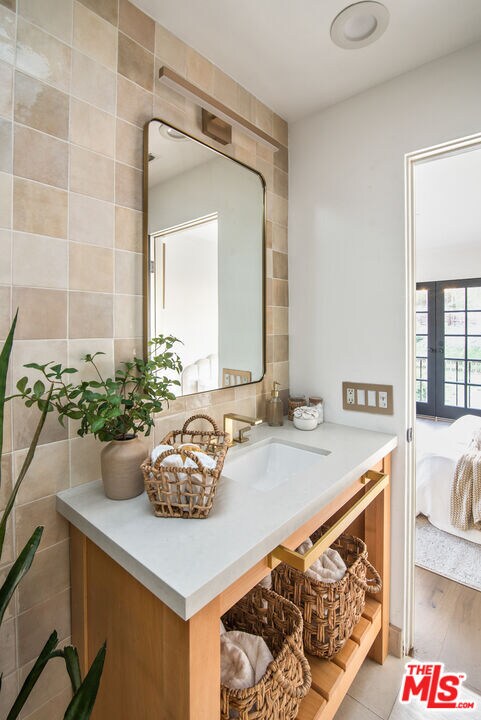 Building Photo - 9265 Thrush Way