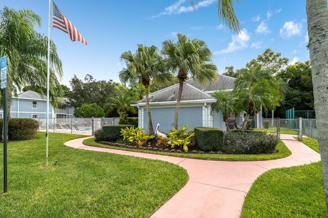 Building Photo - 3254 SE Aster Ln