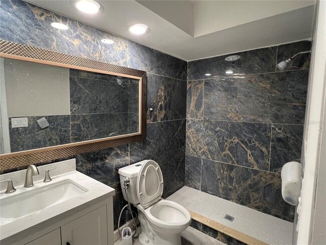 Building Photo - 6673 Doubletrace Ln