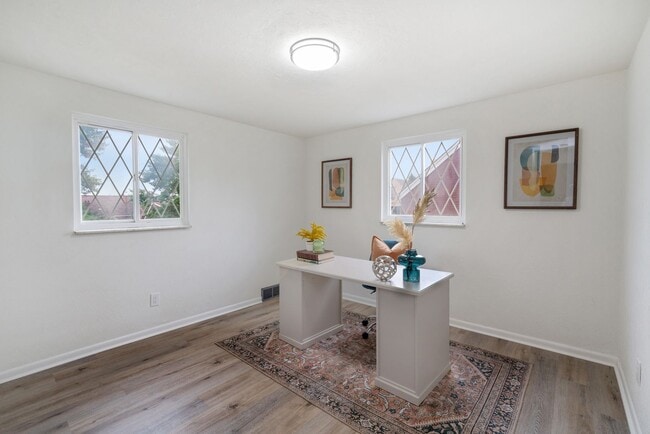 Building Photo - Stunning 3 bedroom home in Duquesne availa...