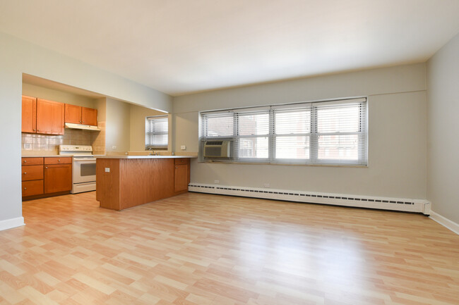 Building Photo - 4970 N Marine Dr