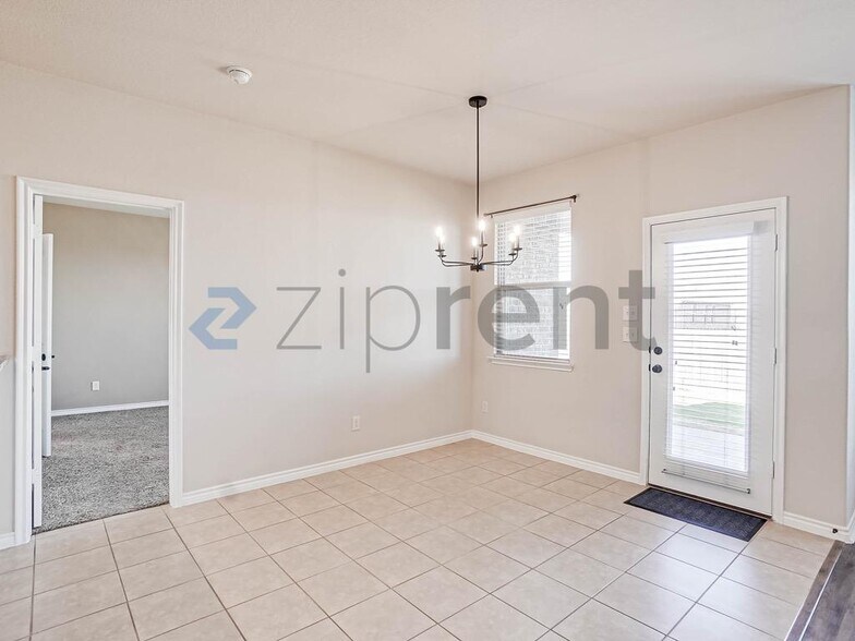 Building Photo - 15008 Waters Dr