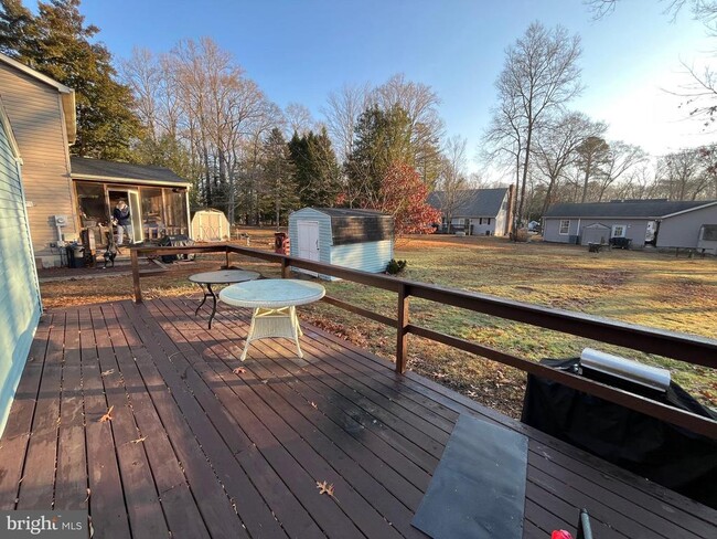 Building Photo - 22740 Holly Way W