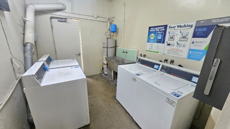 Building Photo - 4221 Los Feliz Blvd