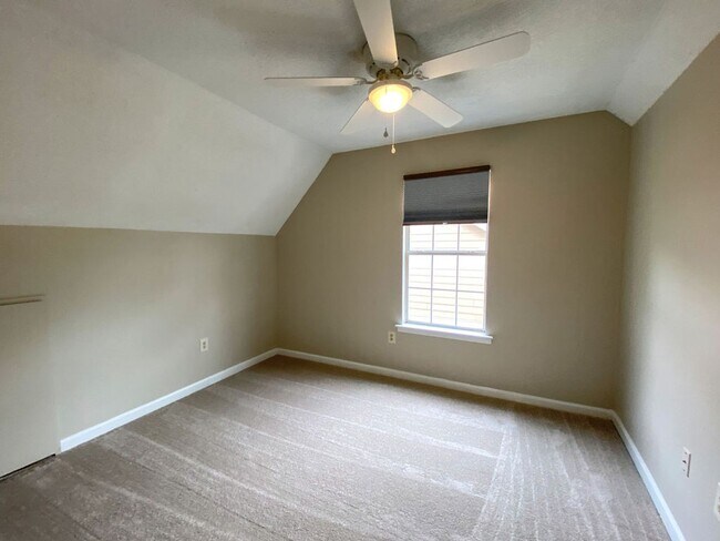 Building Photo - 3 bed, 2 bath in Millington