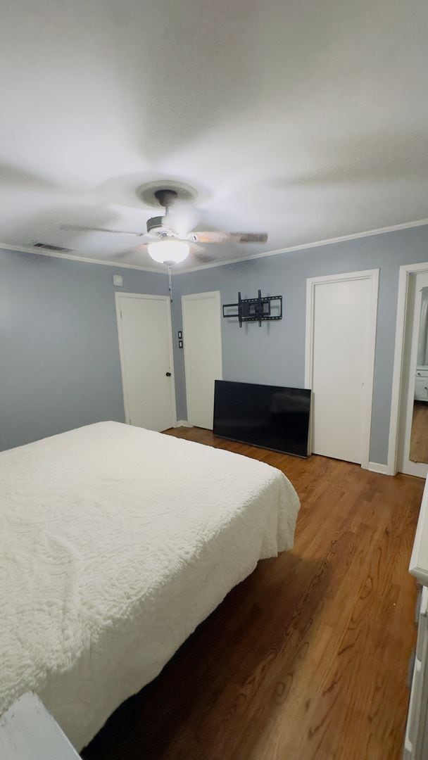 Building Photo - 2008 Longview Dr