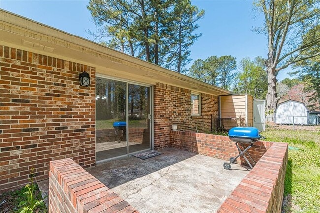 Building Photo - 926 Live Oak Ct