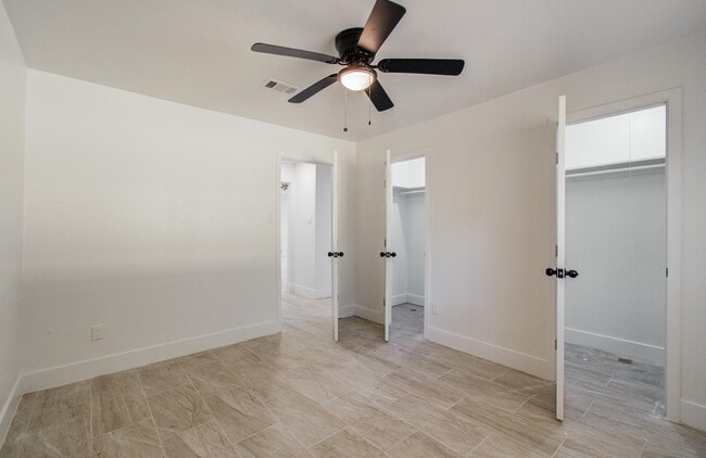 Building Photo - 494 Brandon Rd