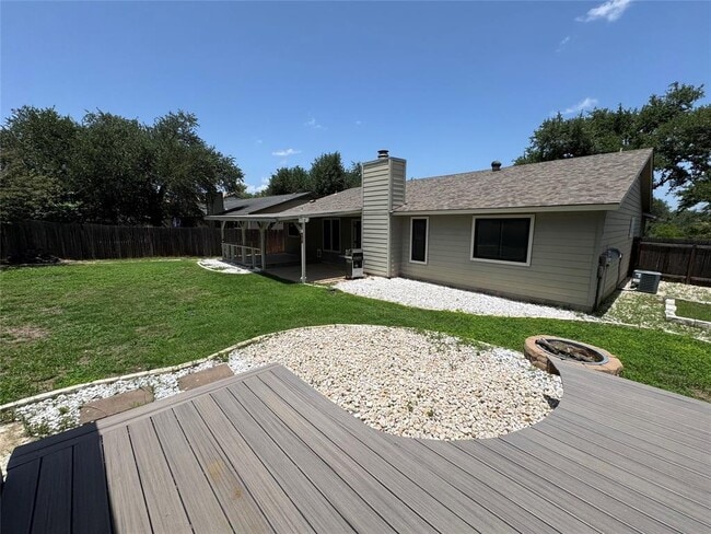 Building Photo - 8207 Hanbridge Ln