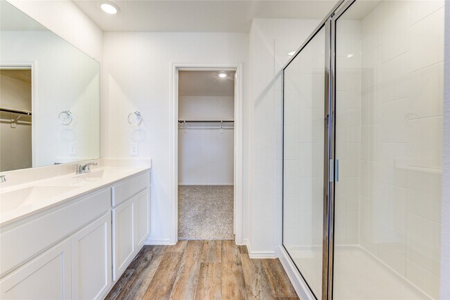 Building Photo - 30507 Carter Cv