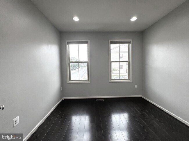 Building Photo - 23671 Sailfish Square