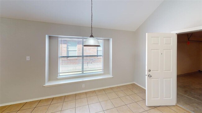 Building Photo - 1482 Rainbow Parke Dr