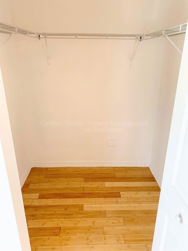 Building Photo - 2460 Grand Central Pkwy