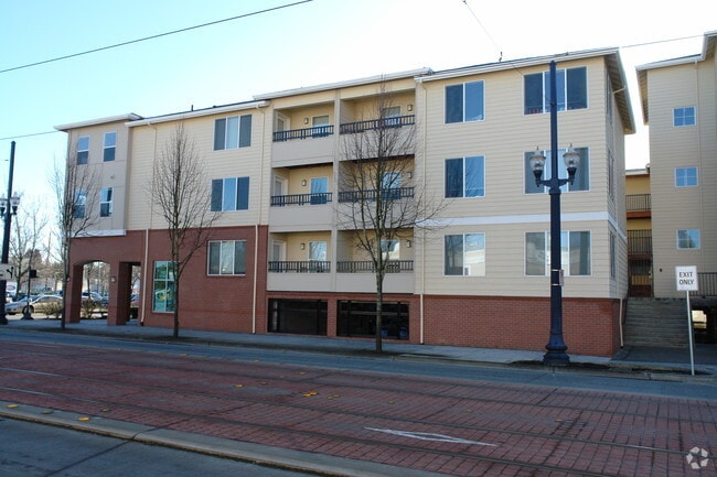 Building Photo - City Center