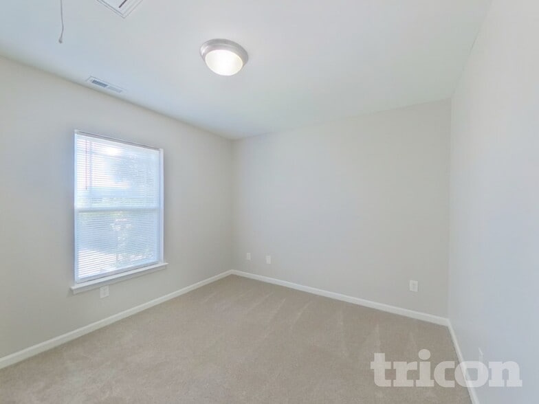 Building Photo - 345 Hunslet Cir