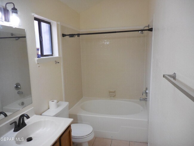 Building Photo - 11629 Kristy Weaver Dr