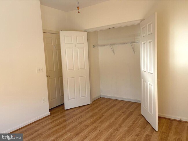 Building Photo - 11565 Cavalier Landing Ct